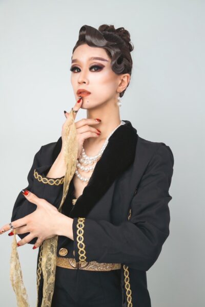キム・ユアン・カーヴァンシャス